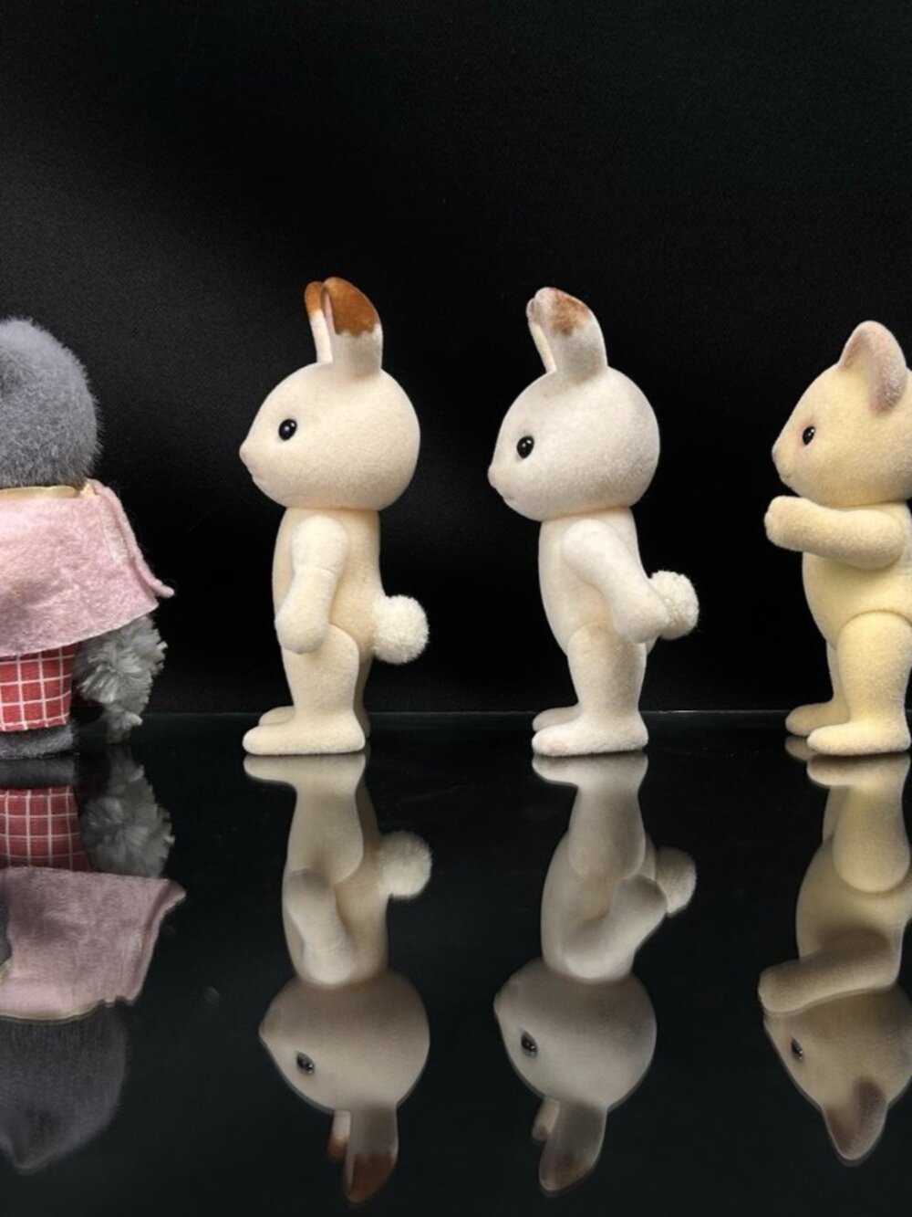 Calico Critters Sylvanian Families Lot Figures Furniture Panda Cats **Read** - Picture 14 of 16